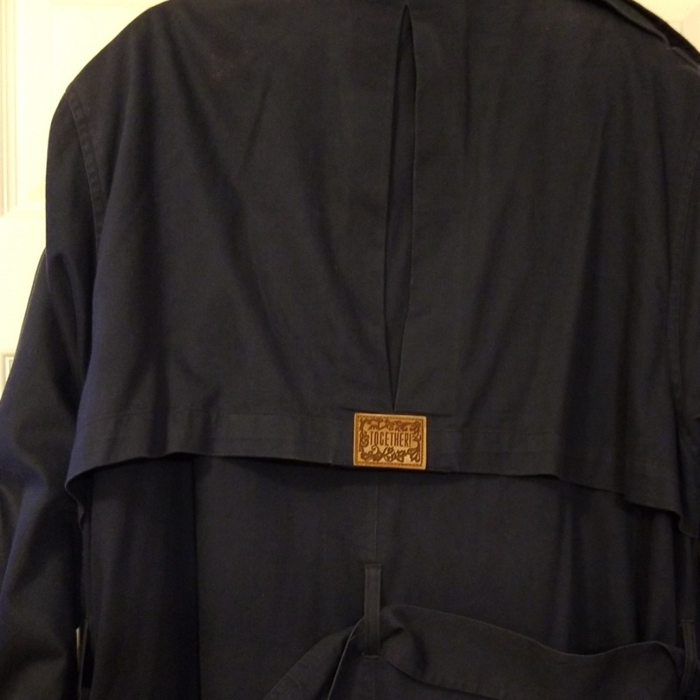 Jacket - Picture 5 of 9